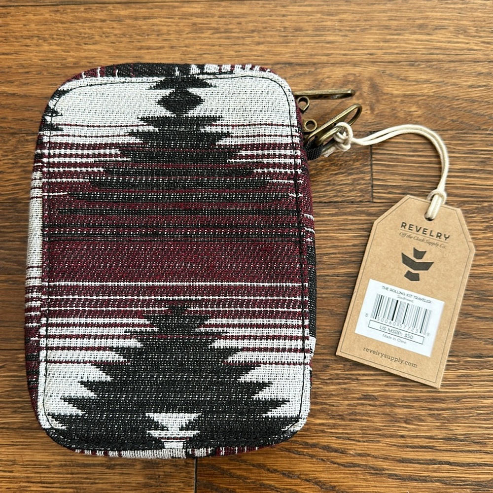 Revelry Southwest Print Rolling Kit NWT - Picture 4 of 4